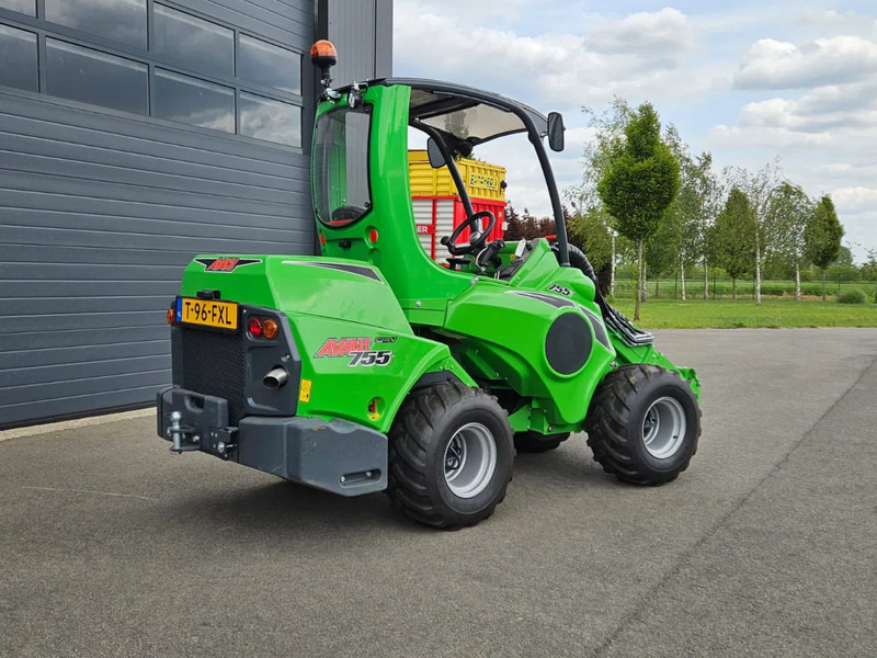 Avant 755i TDL+ mini-shovel - Kompaktni nakladalnik na gosenicah: slika 4 Avant 755i TDL+ mini-shovel - Kompaktni nakladalnik na gosenicah: slika 4
