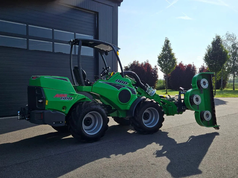 Avant 860i TDL mini-shovel - Kompaktni nakladalnik na gosenicah: slika 4 Avant 860i TDL mini-shovel - Kompaktni nakladalnik na gosenicah: slika 4