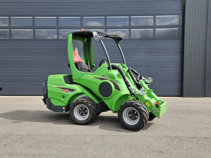 Avant E527 mini-shovel - Kompaktni nakladalnik na gosenicah: slika 2 Avant E527 mini-shovel - Kompaktni nakladalnik na gosenicah: slika 2