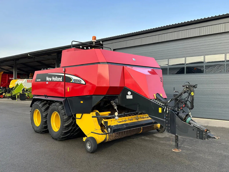 New Holland BB960A CropCutter - Kmetijski stroj: slika 1 New Holland BB960A CropCutter - Kmetijski stroj: slika 1