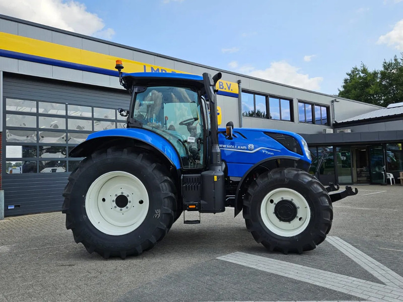 New Holland T7.210 Range command 50 km/h - Traktor: slika 2 New Holland T7.210 Range command 50 km/h - Traktor: slika 2