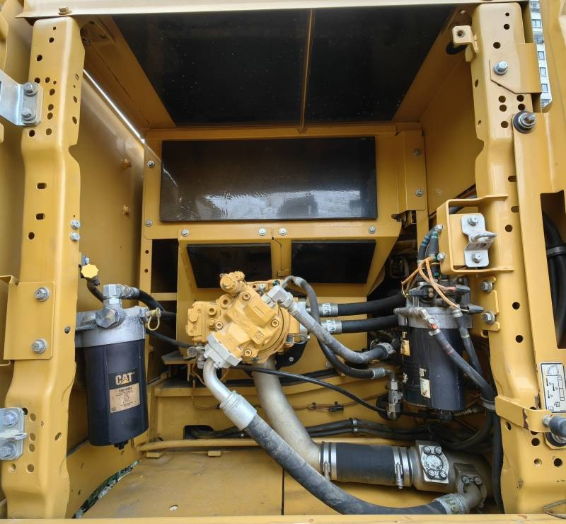 CAT 336d Caterpillar tracked excavator Warranty up to 10 YEARS CAT 336d Caterpillar гусеничний екскаватор Гарантія до 10 РОКІВ CAT 336d Caterpillar koparka gąsienicowa Gwarancja do 10 LAT - Bager goseničar: slika 3 CAT 336d Caterpillar tracked excavator Warranty up to 10 YEARS CAT 336d Caterpillar гусеничний екскаватор Гарантія до 10 РОКІВ CAT 336d Caterpillar koparka gąsienicowa Gwarancja do 10 LAT - Bager goseničar: slika 3