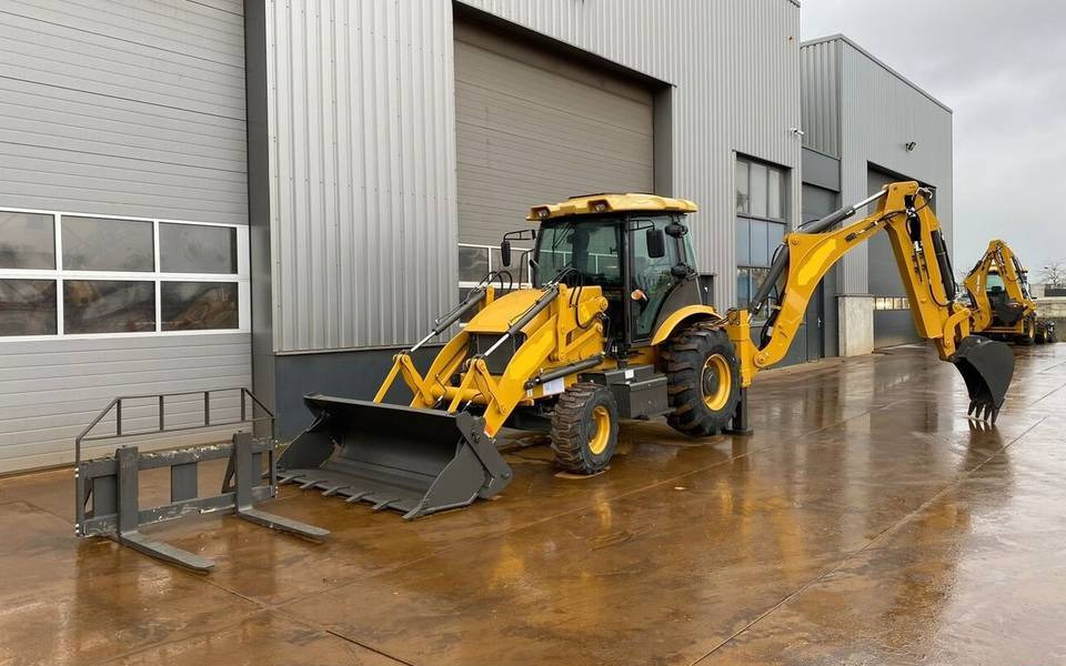 NOWY MAXUS Koparko Ładowarka Gwarancja NEW MAXUS Backhoe Loader Warranty НОВИЙ MAXUS Екскаватор-навантажувач Гарантія - Bager nakladalec: slika 1 NOWY MAXUS Koparko Ładowarka Gwarancja NEW MAXUS Backhoe Loader Warranty НОВИЙ MAXUS Екскаватор-навантажувач Гарантія - Bager nakladalec: slika 1
