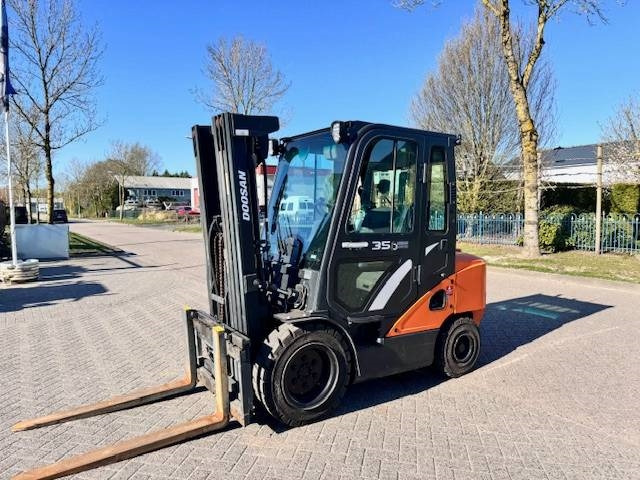 Doosan D35c Pro-7 - Diesel viličar: slika 3 Doosan D35c Pro-7 - Diesel viličar: slika 3