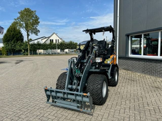 Nov Kolesni nakladalec Giant G2700 HD: slika 10