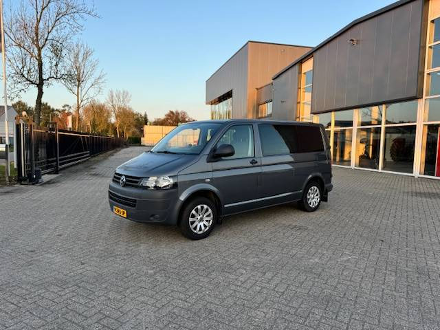 Volkswagen Transporter 140Pk Dubbele cabine - Furgon: slika 1 Volkswagen Transporter 140Pk Dubbele cabine - Furgon: slika 1