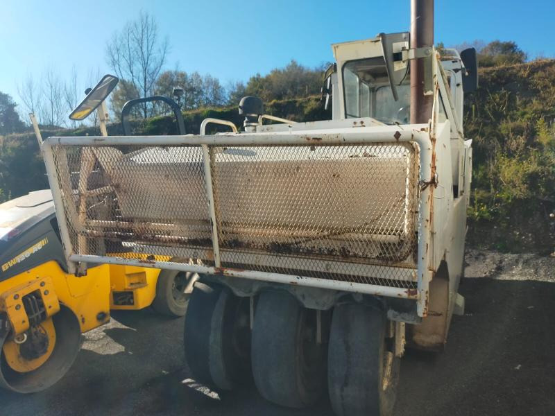 Caterpillar PS300 - Pnevmatski valjar: slika 4 Caterpillar PS300 - Pnevmatski valjar: slika 4