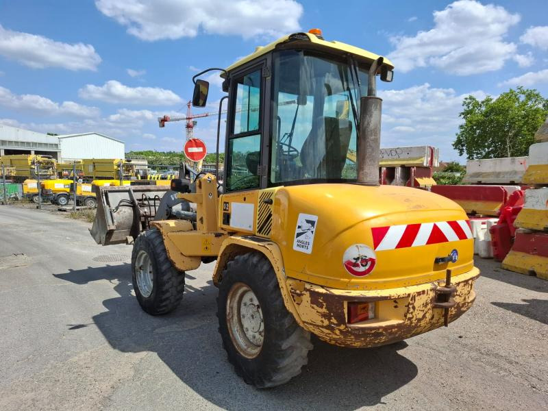 Volvo L 30 - Kolesni nakladalec: slika 5 Volvo L 30 - Kolesni nakladalec: slika 5