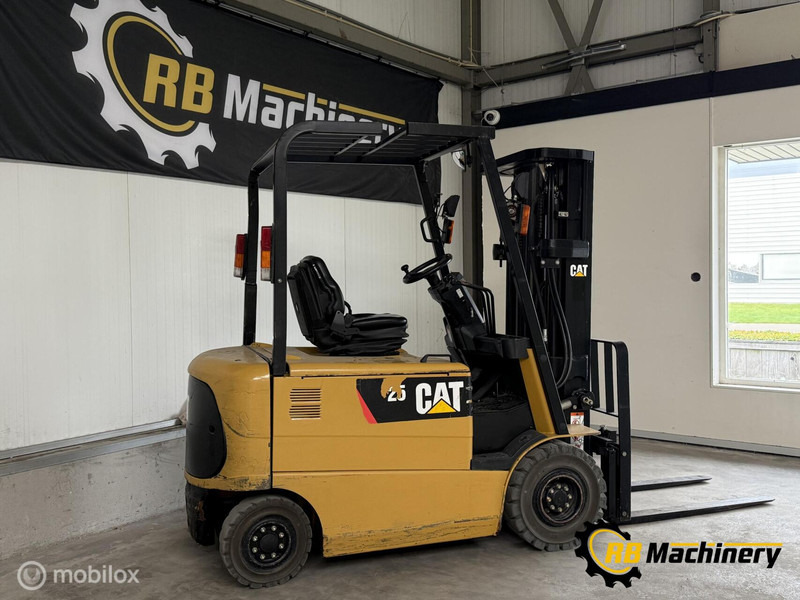 Caterpillar EP25K PAC - Viličar: slika 3 Caterpillar EP25K PAC - Viličar: slika 3