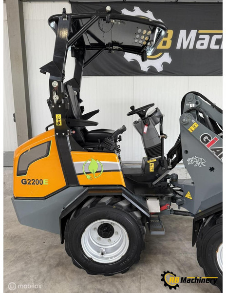 Giant G2200E - Kolesni nakladalec: slika 3 Giant G2200E - Kolesni nakladalec: slika 3