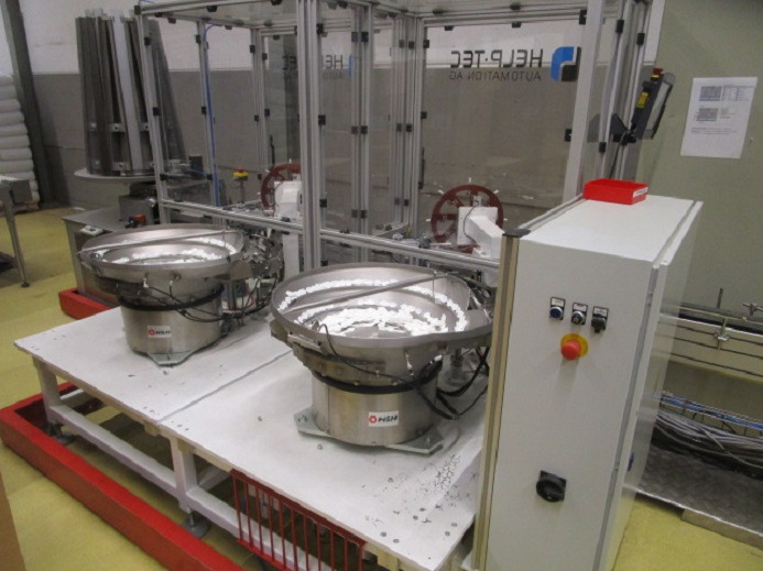 DECKEL ETIKETTIER ANLAGE SCHLEUTER GU 2 DO MIT 2xLÖFFELEINLEGESTATIONEN - Oprema za pakiranje: slika 3 DECKEL ETIKETTIER ANLAGE SCHLEUTER GU 2 DO MIT 2xLÖFFELEINLEGESTATIONEN - Oprema za pakiranje: slika 3