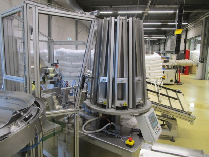 Oprema za pakiranje DECKEL ETIKETTIER ANLAGE SCHLEUTER GU 2 DU (RUNDLÄUFER) MIT LÖFFELEINLEGESTATION RNA SRC-N-630-1R: slika 9 Oprema za pakiranje DECKEL ETIKETTIER ANLAGE SCHLEUTER GU 2 DU (RUNDLÄUFER) MIT LÖFFELEINLEGESTATION RNA SRC-N-630-1R: slika 9