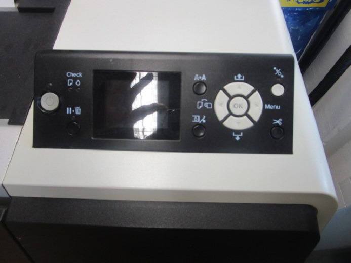 EPSON STYLUS PRO 9700 - Digitalni tiskarski stroj: slika 5 EPSON STYLUS PRO 9700 - Digitalni tiskarski stroj: slika 5