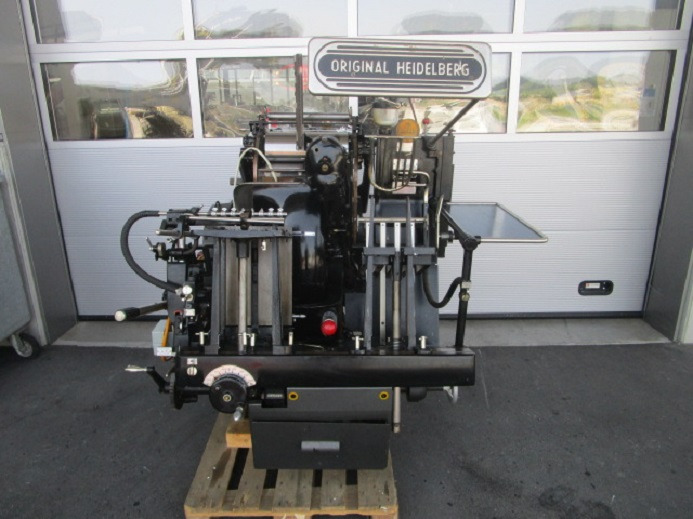 HEIDELBERG TIEGEL A4 MIT HEISSFOLIENPRÄGEEINRICHTUNG - Stroj za ofsetni tisk: slika 3 HEIDELBERG TIEGEL A4 MIT HEISSFOLIENPRÄGEEINRICHTUNG - Stroj za ofsetni tisk: slika 3