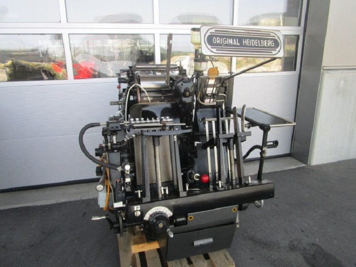 HEIDELBERG TIEGEL A4 MIT HEISSFOLIENPRÄGEEINRICHTUNG - Stroj za ofsetni tisk: slika 2 HEIDELBERG TIEGEL A4 MIT HEISSFOLIENPRÄGEEINRICHTUNG - Stroj za ofsetni tisk: slika 2