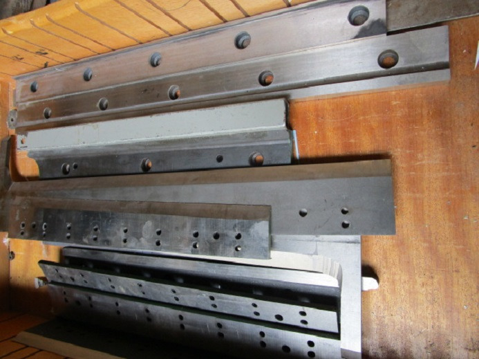 4 x ERSATZMESSERSATZ FÜR DREISCHNEIDER M.MARTINI E6 - Rezervni deli za Tiskarski stroj: slika 1 4 x ERSATZMESSERSATZ FÜR DREISCHNEIDER M.MARTINI E6 - Rezervni deli za Tiskarski stroj: slika 1