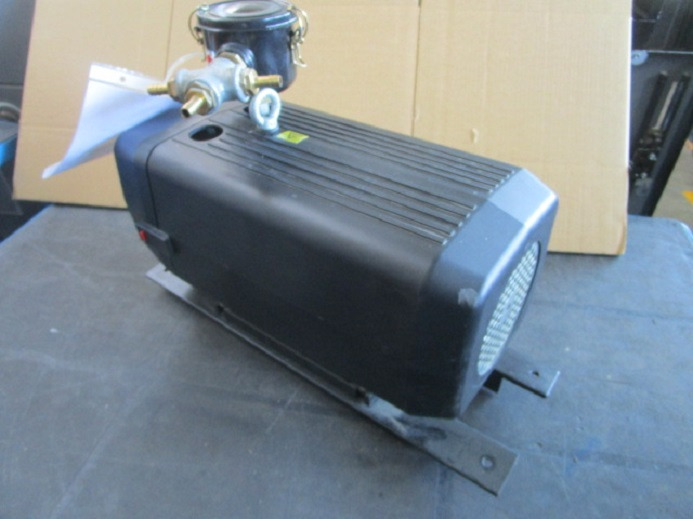 KOMPRESSOR BUSCH SV 1016 C 000 IHZZ - Rezervni deli za Tiskarski stroj: slika 3 KOMPRESSOR BUSCH SV 1016 C 000 IHZZ - Rezervni deli za Tiskarski stroj: slika 3