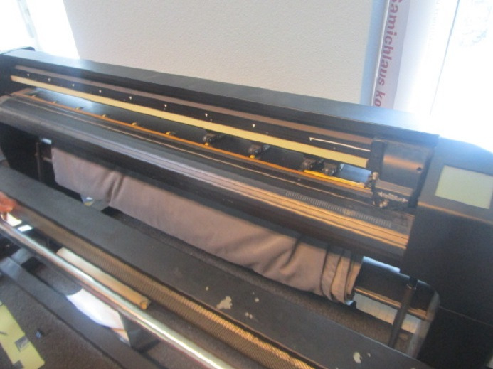 SCHNEIDEPLOTTER SUMMA S140 MIT UV-TROCKNER FCD-01 - Stroj za rezanje papirja: slika 5 SCHNEIDEPLOTTER SUMMA S140 MIT UV-TROCKNER FCD-01 - Stroj za rezanje papirja: slika 5