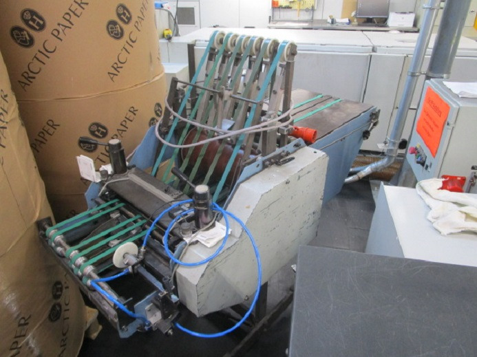 VERTIKALE STAPELAUSLAGE MBO SAP 46L - Stroj za zgibanje: slika 2 VERTIKALE STAPELAUSLAGE MBO SAP 46L - Stroj za zgibanje: slika 2