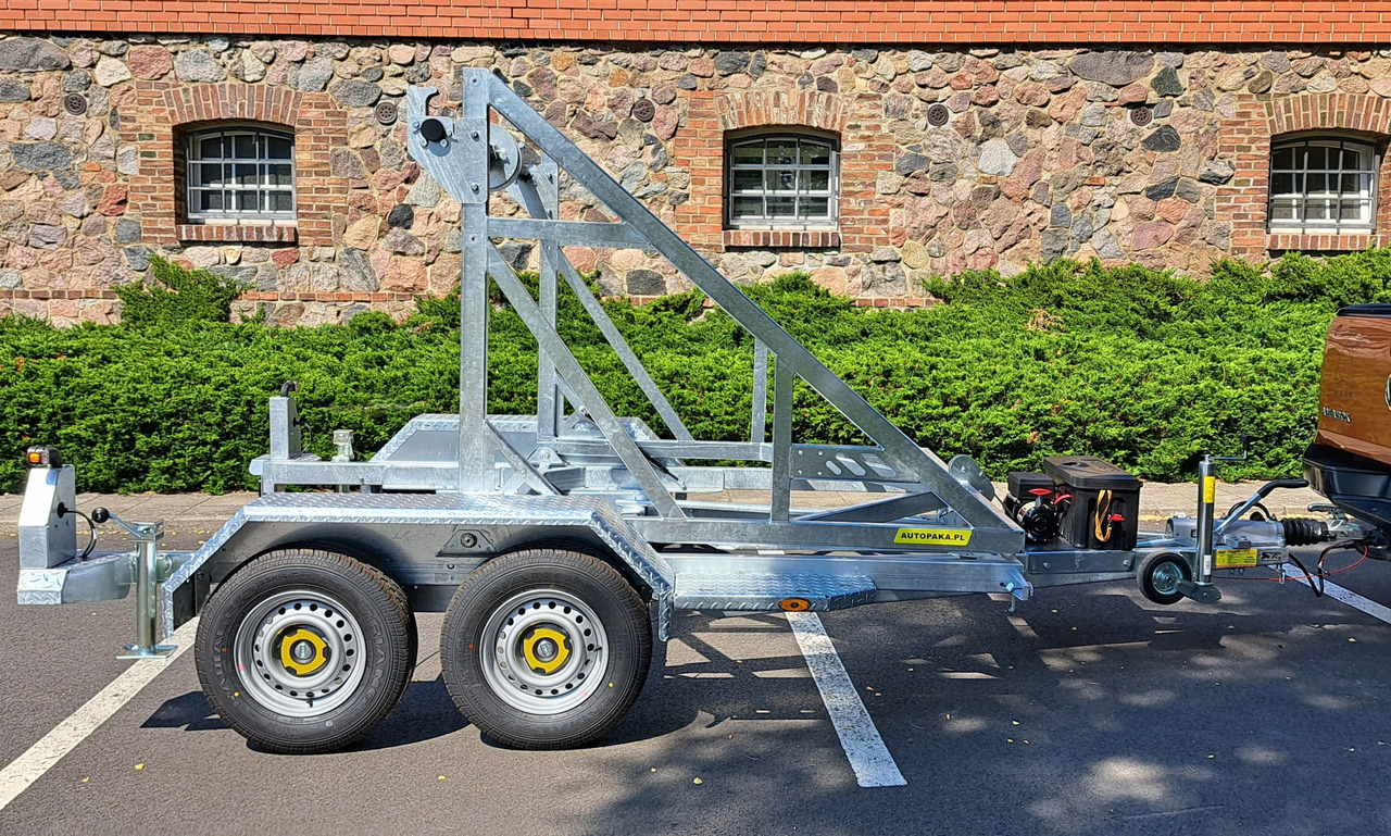 PRZYCZEPA KABLOWA Z WCIĄGARKĄ ELEKTRYCZNĄ 4530 KG, DMC 3500 KG / CABLE TRAILER WITH ELECTRIC WINCH 4530 KG, DMC 3500 KG - Kabelska prikolica: slika 4 PRZYCZEPA KABLOWA Z WCIĄGARKĄ ELEKTRYCZNĄ 4530 KG, DMC 3500 KG / CABLE TRAILER WITH ELECTRIC WINCH 4530 KG, DMC 3500 KG - Kabelska prikolica: slika 4