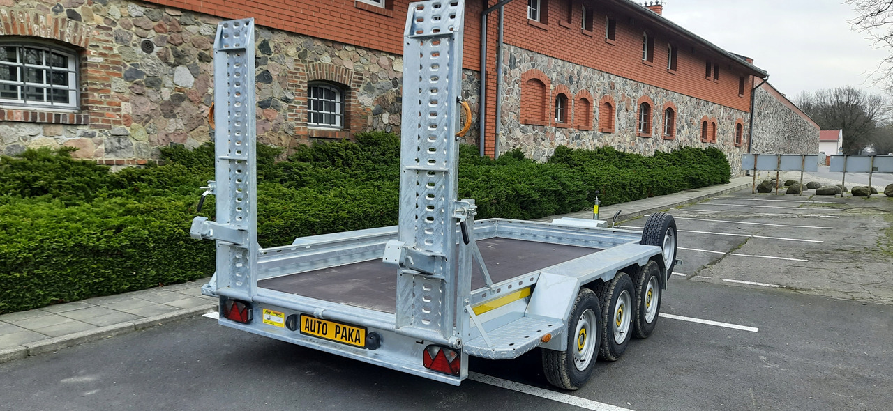 PRZYCZEPA LAWETA DO MINIKOPARKI KOPARKI Z NAJAZDAMI STALOWYMI - 3 OSIE / MINI EXCAVATOR TRANSPORTER TRAILER WITH STEEL RAMPS - 3 AXLES - Prikolica za prevoz strojev: slika 3 PRZYCZEPA LAWETA DO MINIKOPARKI KOPARKI Z NAJAZDAMI STALOWYMI - 3 OSIE / MINI EXCAVATOR TRANSPORTER TRAILER WITH STEEL RAMPS - 3 AXLES - Prikolica za prevoz strojev: slika 3