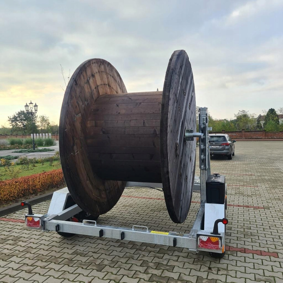 PRZYCZEPA SŁUPOWA KABLOWA PRZEWÓZ KABLI 3500 KG / POLE CABLE TRAILER FOR CABLE TRANSPORT 3500 KG - Kabelska prikolica: slika 3 PRZYCZEPA SŁUPOWA KABLOWA PRZEWÓZ KABLI 3500 KG / POLE CABLE TRAILER FOR CABLE TRANSPORT 3500 KG - Kabelska prikolica: slika 3