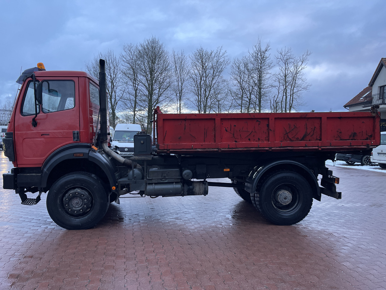 MERCEDES-BENZ 1824 - Tovornjak prekucnik: slika 4 MERCEDES-BENZ 1824 - Tovornjak prekucnik: slika 4