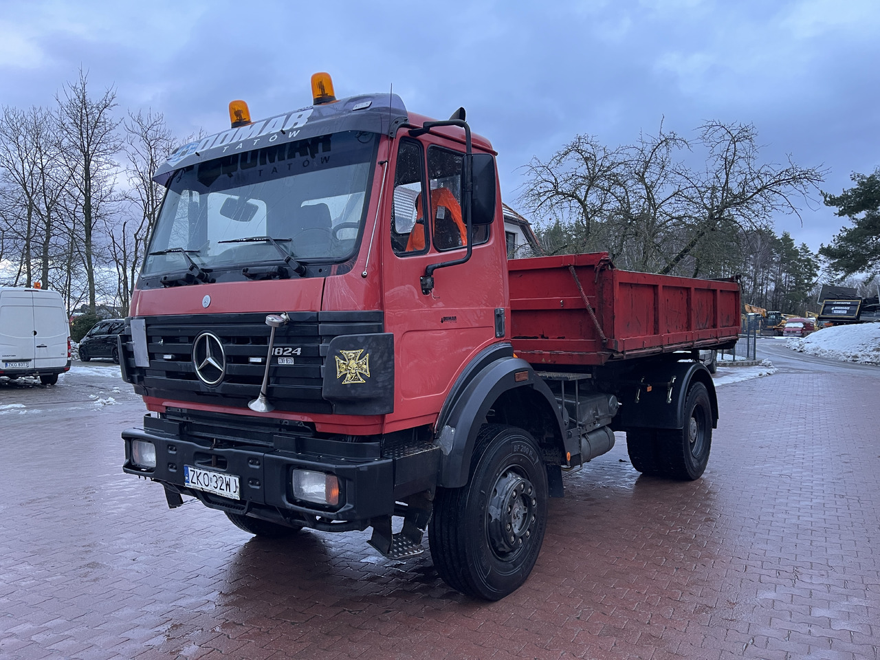 MERCEDES-BENZ 1824 - Tovornjak prekucnik: slika 3 MERCEDES-BENZ 1824 - Tovornjak prekucnik: slika 3