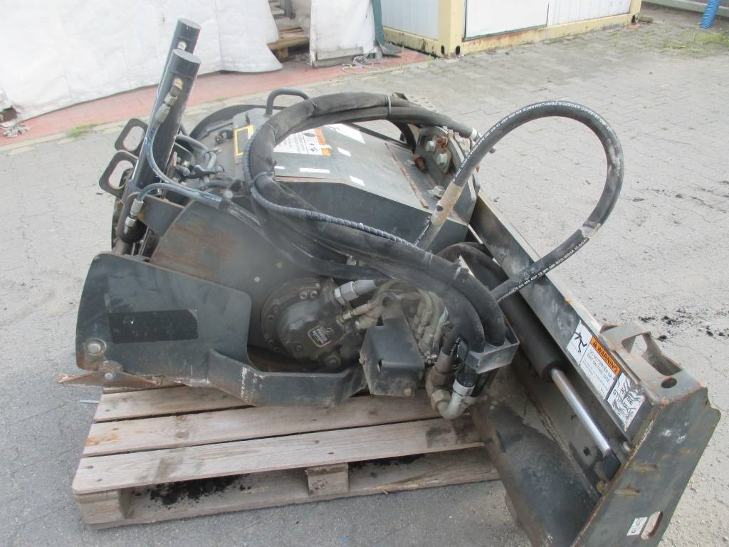 Bobcat 18 PLA - Strgalec: slika 3 Bobcat 18 PLA - Strgalec: slika 3