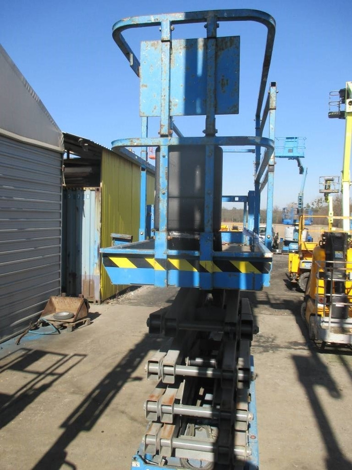 Genie GS 3232 - Škarjasta dvižna ploščad: slika 3 Genie GS 3232 - Škarjasta dvižna ploščad: slika 3