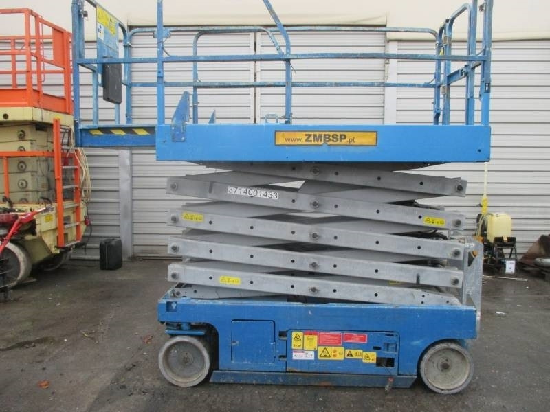 Genie GS 3246 - Škarjasta dvižna ploščad: slika 1 Genie GS 3246 - Škarjasta dvižna ploščad: slika 1