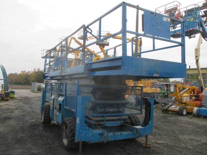 Genie GS 5390 RT - Škarjasta dvižna ploščad: slika 4 Genie GS 5390 RT - Škarjasta dvižna ploščad: slika 4