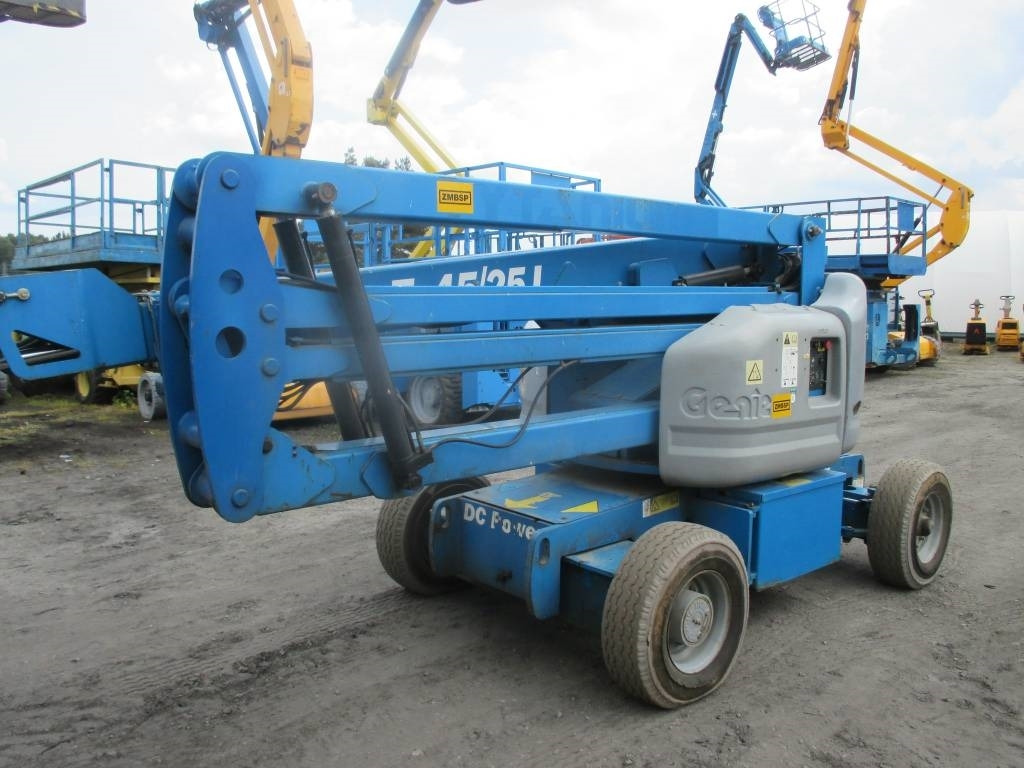 Genie Z 45/25 J DC - Zglobna dvižna ploščad: slika 3 Genie Z 45/25 J DC - Zglobna dvižna ploščad: slika 3