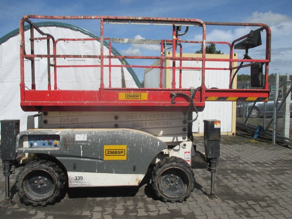 Haulotte Compact 12 DX - Škarjasta dvižna ploščad: slika 2 Haulotte Compact 12 DX - Škarjasta dvižna ploščad: slika 2