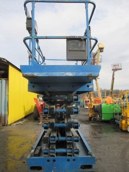 Haulotte Compact 14 - Škarjasta dvižna ploščad: slika 3 Haulotte Compact 14 - Škarjasta dvižna ploščad: slika 3