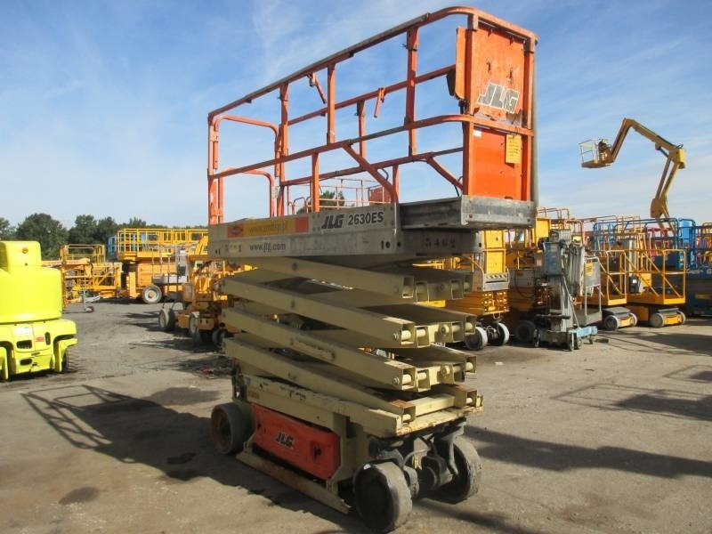 JLG 2630 ES - Škarjasta dvižna ploščad: slika 3 JLG 2630 ES - Škarjasta dvižna ploščad: slika 3