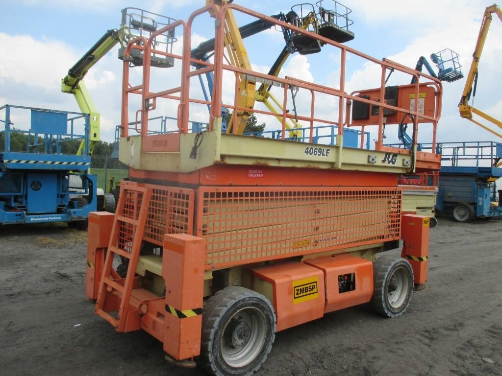 JLG 4069 LE - Škarjasta dvižna ploščad: slika 3 JLG 4069 LE - Škarjasta dvižna ploščad: slika 3
