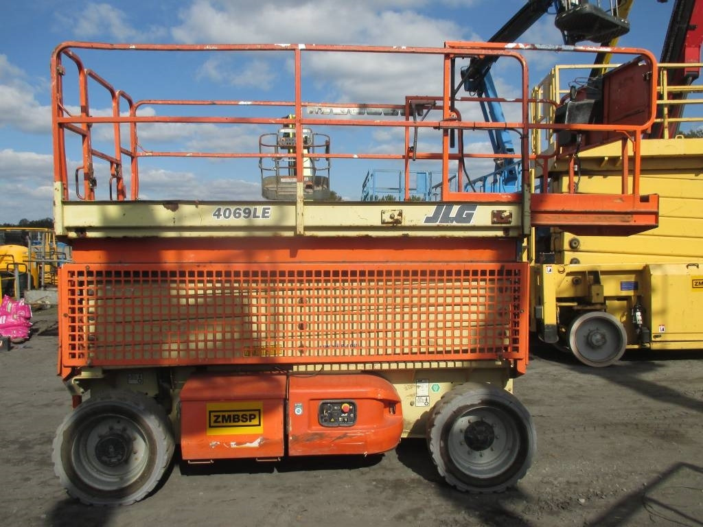 JLG 4069 LE  - Škarjasta dvižna ploščad: slika 2 JLG 4069 LE  - Škarjasta dvižna ploščad: slika 2