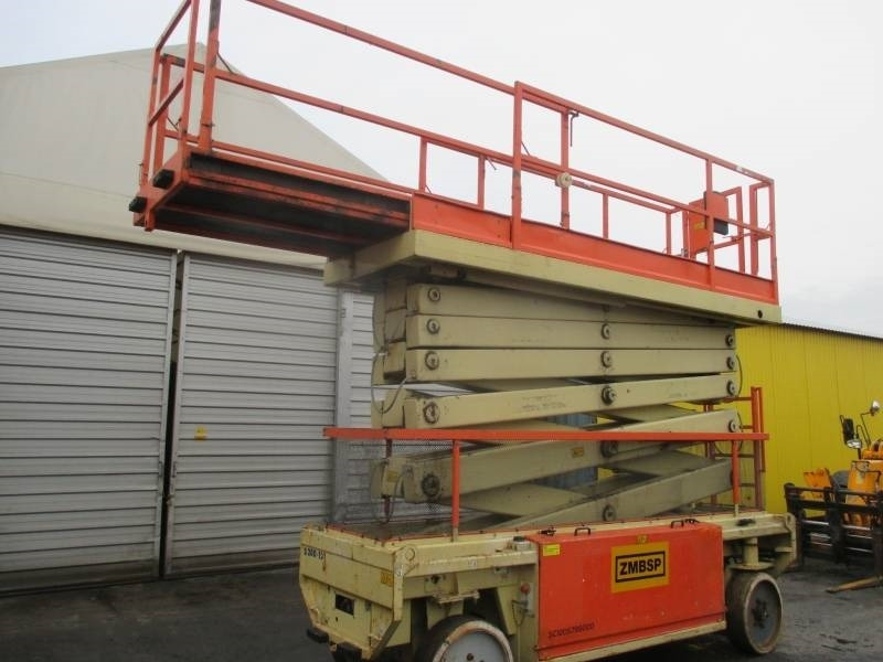 JLG Liftlux 180-12 - Škarjasta dvižna ploščad: slika 2 JLG Liftlux 180-12 - Škarjasta dvižna ploščad: slika 2
