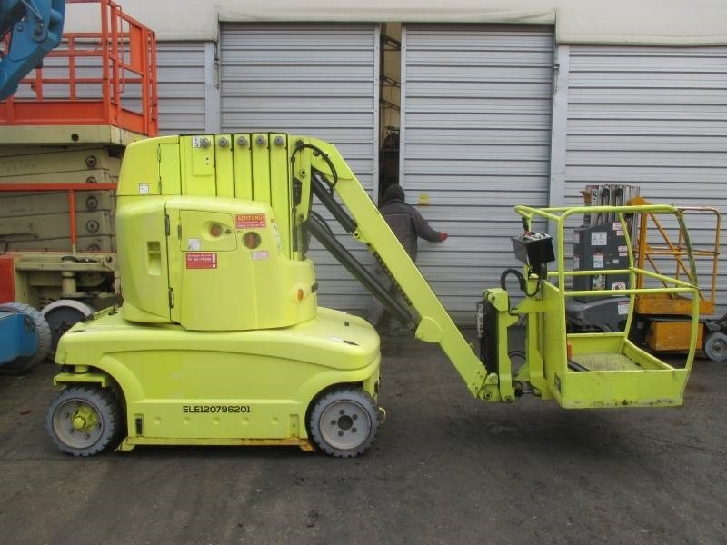 JLG Toucan 1210 - Zglobna dvižna ploščad: slika 1 JLG Toucan 1210 - Zglobna dvižna ploščad: slika 1