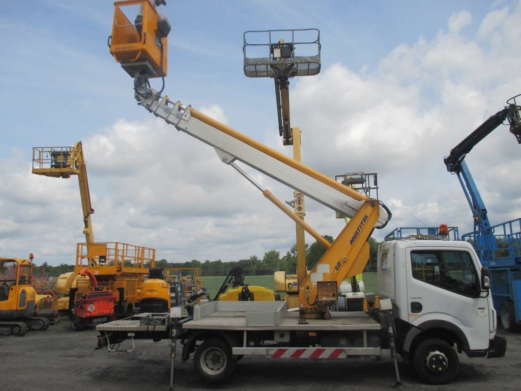 Multitel MT 202 DS - Dvižna ploščad montirana na tovornjak: slika 1 Multitel MT 202 DS - Dvižna ploščad montirana na tovornjak: slika 1