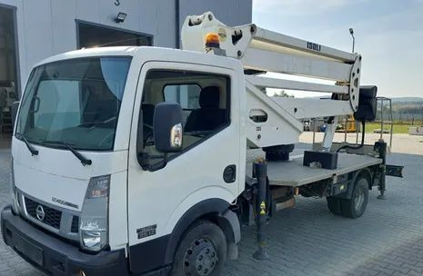 Nissan NT 400 CABSTAR podnośnik koszowy ISOLI PNT 210 JD4 - Dvižna ploščad montirana na tovornjak: slika 5 Nissan NT 400 CABSTAR podnośnik koszowy ISOLI PNT 210 JD4 - Dvižna ploščad montirana na tovornjak: slika 5