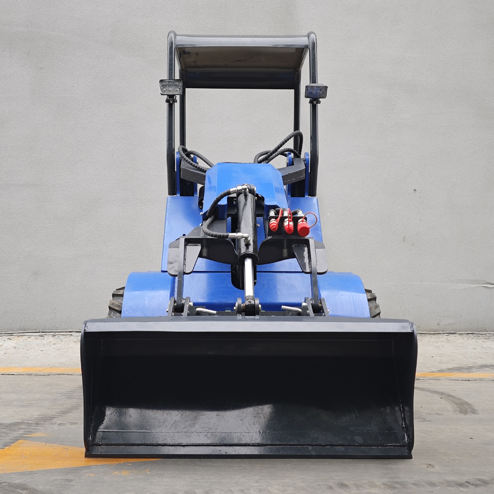 LEZUM Free Shipping Mini Skid Steer Loader Compact Track Electric/Diesel Chinese Mini Skid Steer Loader For Sale With Mini Skid Steer Attachments 4 In 1 Bucket - Mini nakladalec: slika 4 LEZUM Free Shipping Mini Skid Steer Loader Compact Track Electric/Diesel Chinese Mini Skid Steer Loader For Sale With Mini Skid Steer Attachments 4 In 1 Bucket - Mini nakladalec: slika 4