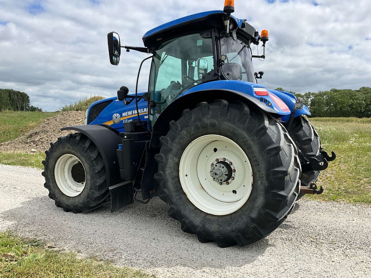 NEW HOLLAND T7 245 - Traktor: slika 2 NEW HOLLAND T7 245 - Traktor: slika 2