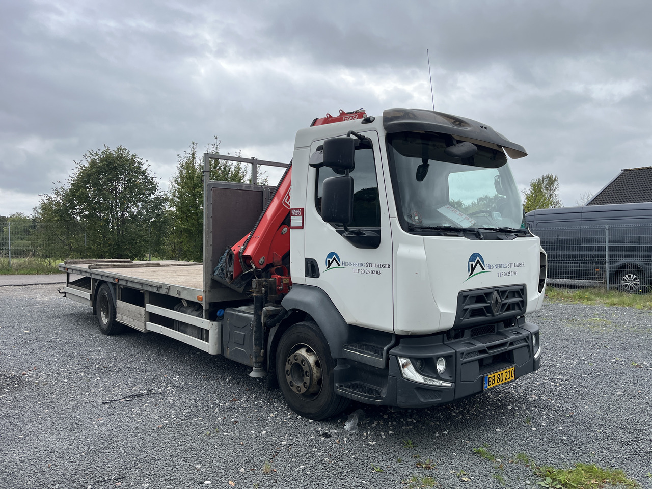 RENAULT D 16 - Tovornjak z dvigalom: slika 2 RENAULT D 16 - Tovornjak z dvigalom: slika 2