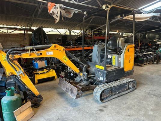 Bobcat E17 à 14 900 € HT - Mini bager: slika 2 Bobcat E17 à 14 900 € HT - Mini bager: slika 2