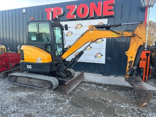 Bobcat E35 à 23 500 € HT - Mini bager: slika 1 Bobcat E35 à 23 500 € HT - Mini bager: slika 1