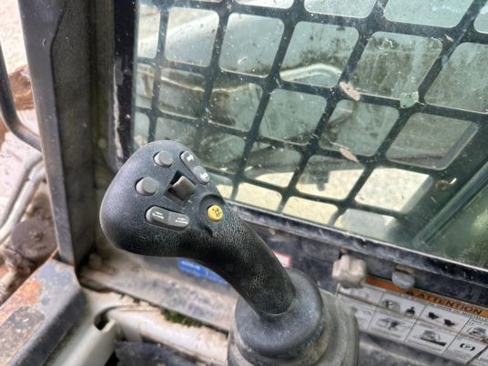 Bobcat T190 Joystick à 19 900 € HT - Kompaktni nakladalnik na gosenicah: slika 3 Bobcat T190 Joystick à 19 900 € HT - Kompaktni nakladalnik na gosenicah: slika 3