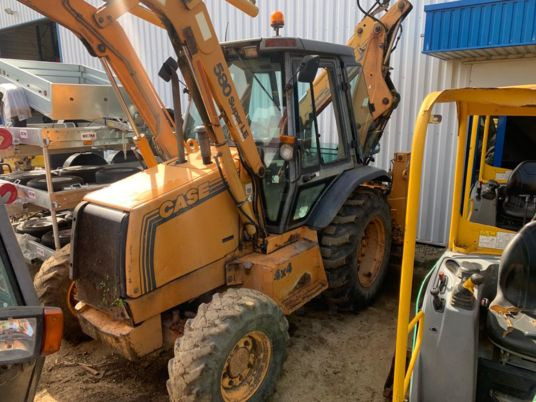 Case 580 SUPER LE Ride Control - Bager nakladalec: slika 4 Case 580 SUPER LE Ride Control - Bager nakladalec: slika 4