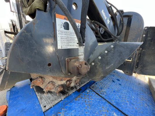 Dessoucheuse pour chargeur - Rezkar za štore: slika 2 Dessoucheuse pour chargeur - Rezkar za štore: slika 2